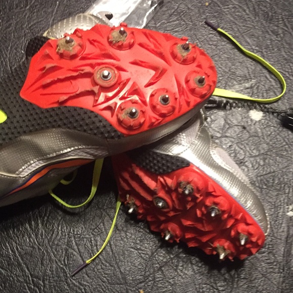 Nike Track shoes size 5.5 with cleat changer - Picture 3 of 4
